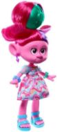 Immagine di TROLLS Mattel Trolls 3 - Tutti Insieme - Regina Poppy Magiche Acconciature, bambola con capelli di peluche trasformabili, abiti e 15+ accessori, look ispirato al film,
